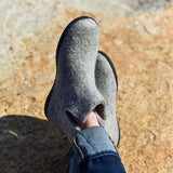 Støvler med naturgummisåle - svart - Grå