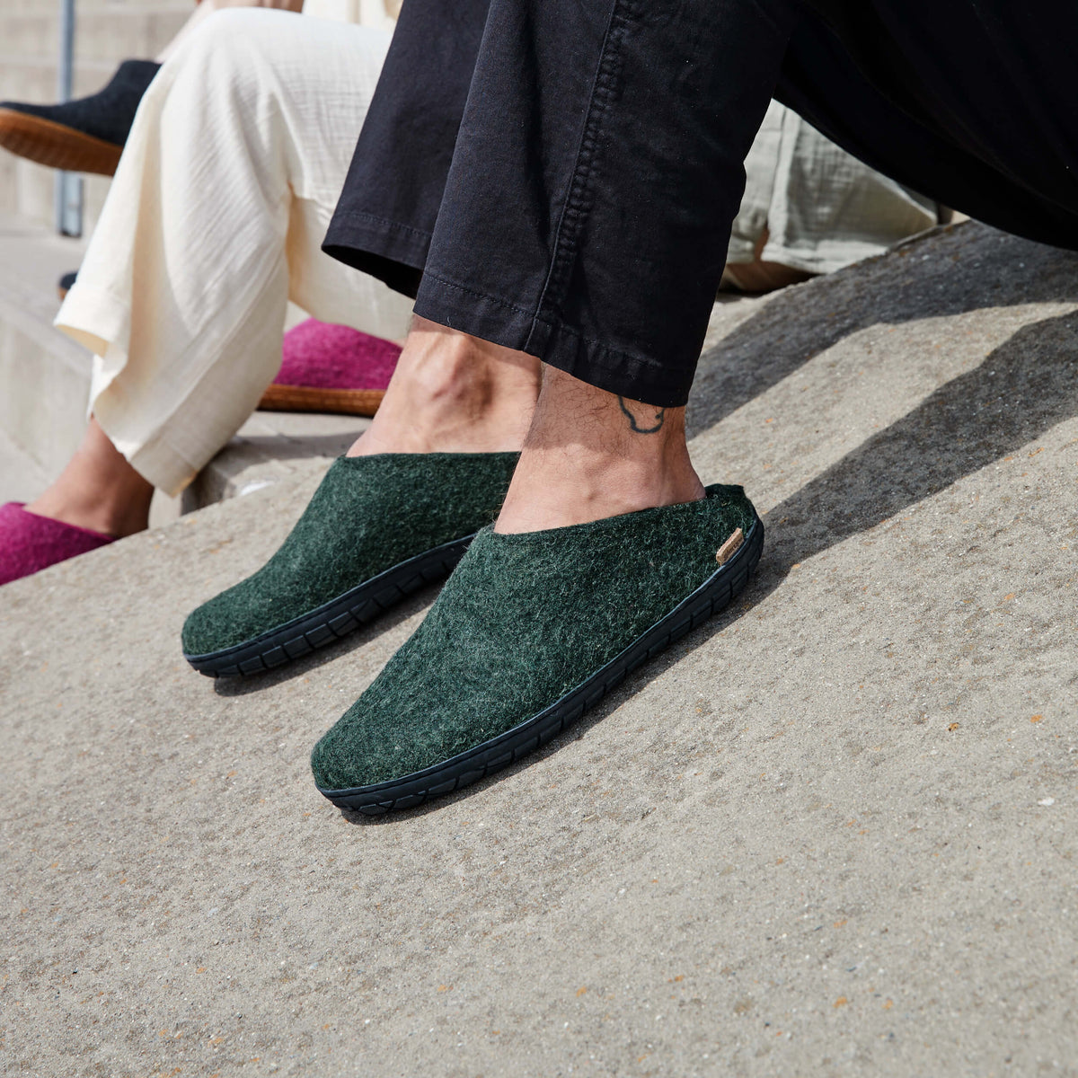 glerups Tøfler med naturgummisåle - svart Tøfler med naturgummisål Forest